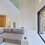 Ria Mar & By Live&travel * Houlakia (Mykonos)