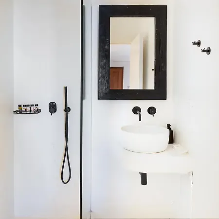 Ria Mar & By Live&travel * Houlakia (Mykonos)