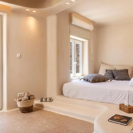 Ria Mar & By Live&travel * Houlakia (Mykonos)
